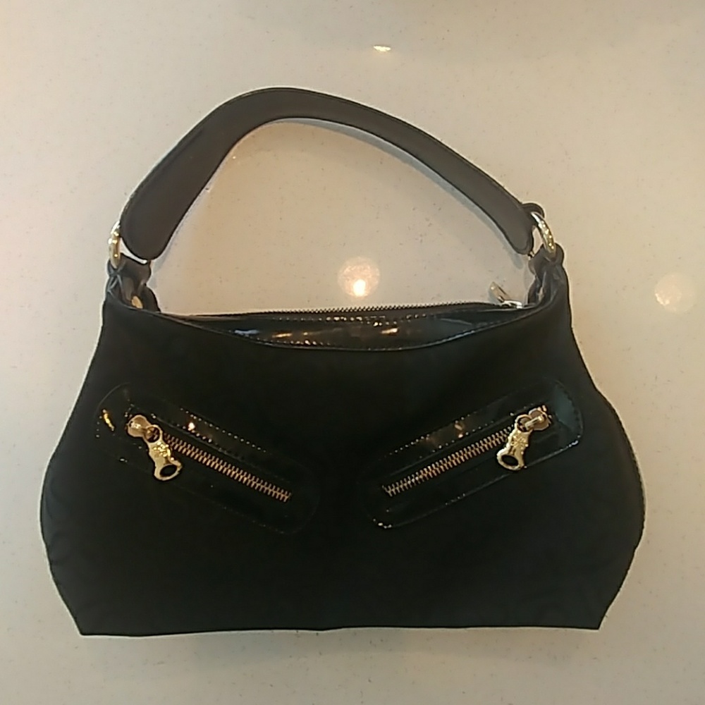 Vera Wang Black and Gold Bag 👑